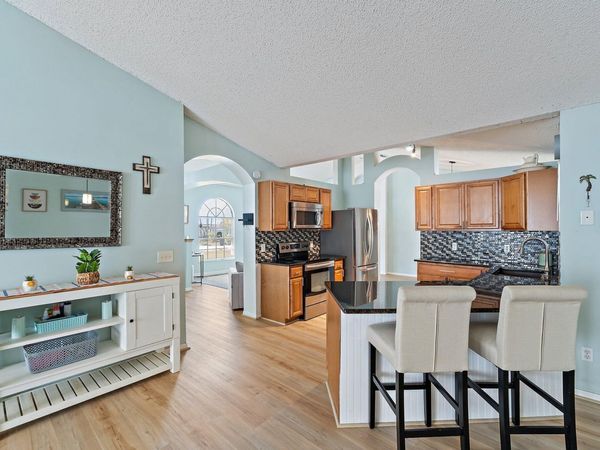 921 NE Zebrina Senda, Jensen Beach, FL 34957