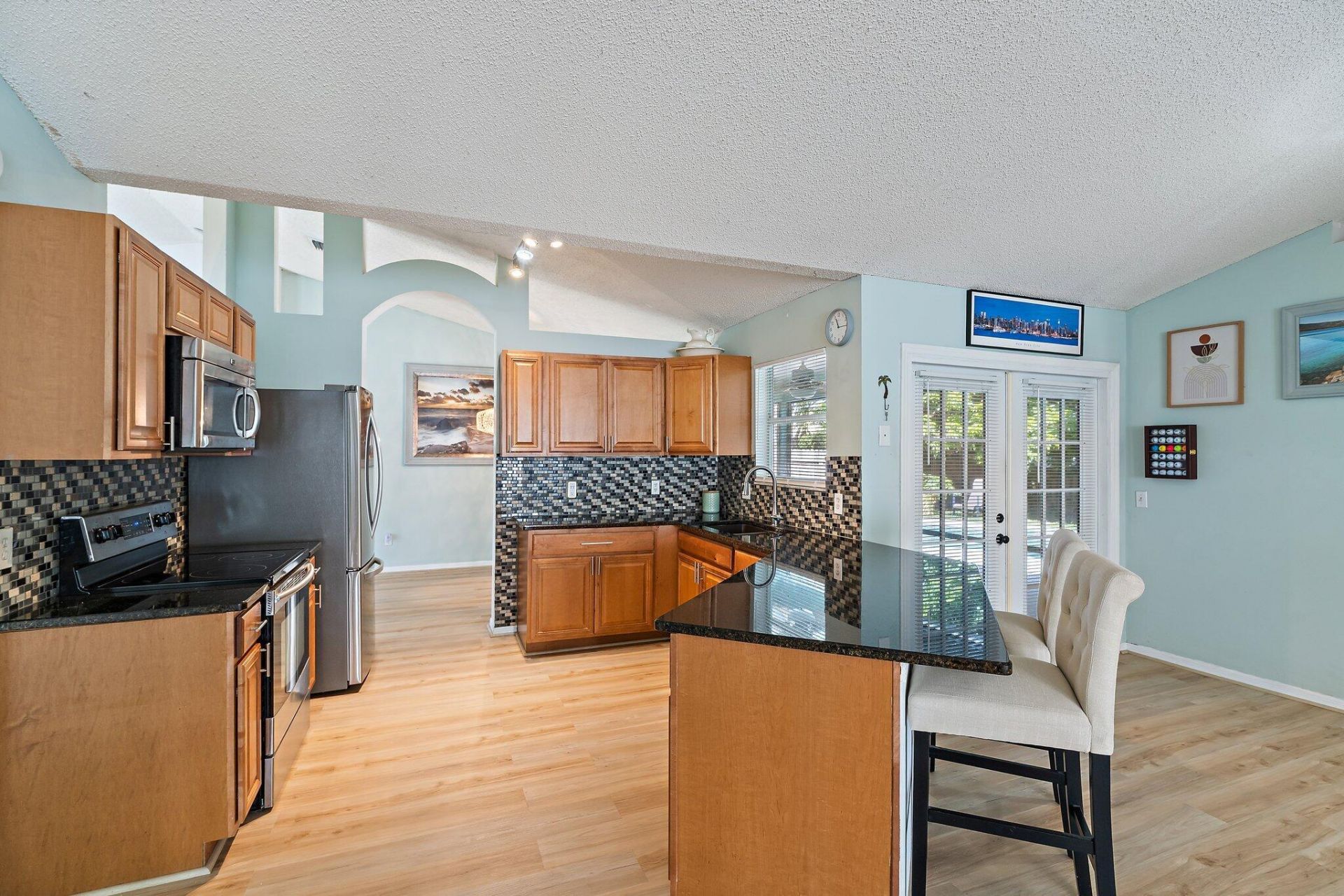 921 NE Zebrina Senda, Jensen Beach, FL 34957 Photo