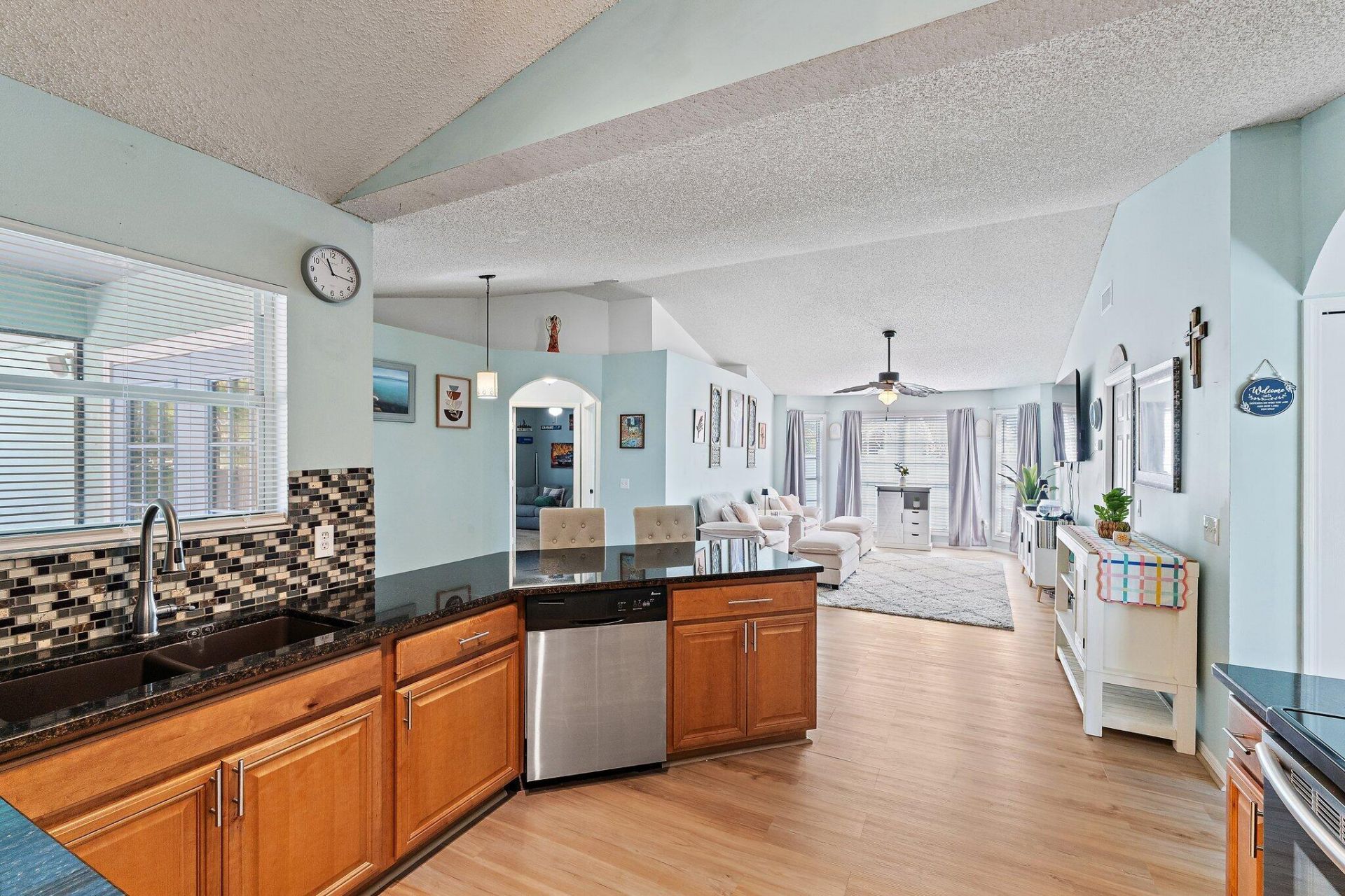 921 NE Zebrina Senda, Jensen Beach, FL 34957 Photo