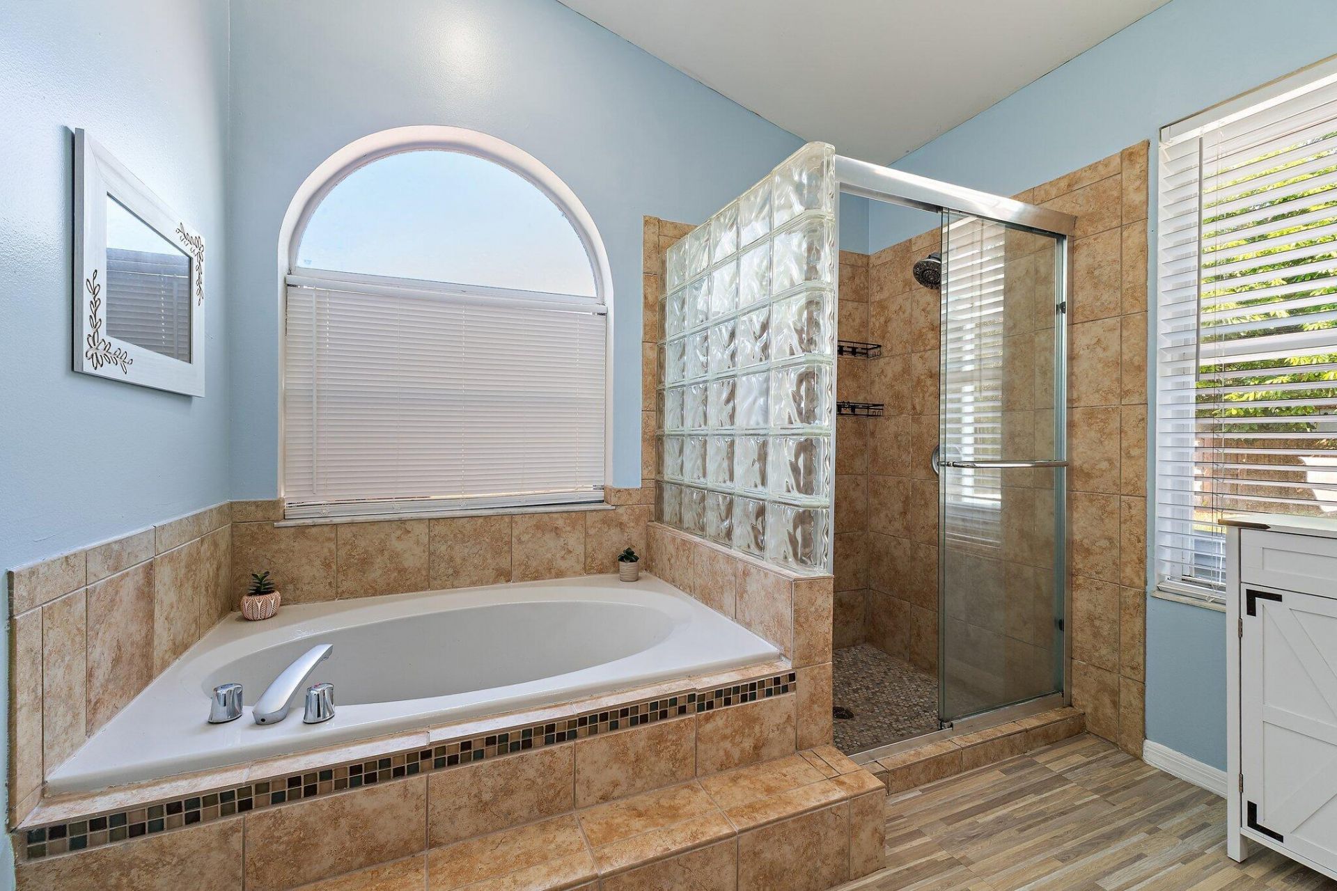 921 NE Zebrina Senda, Jensen Beach, FL 34957 Photo