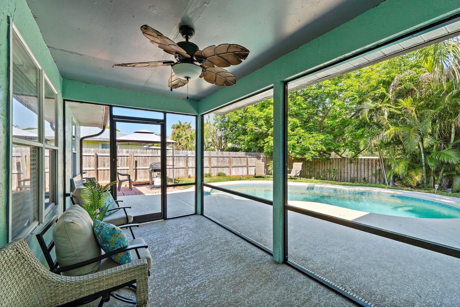 921 NE Zebrina Senda, Jensen Beach, FL 34957 Photo