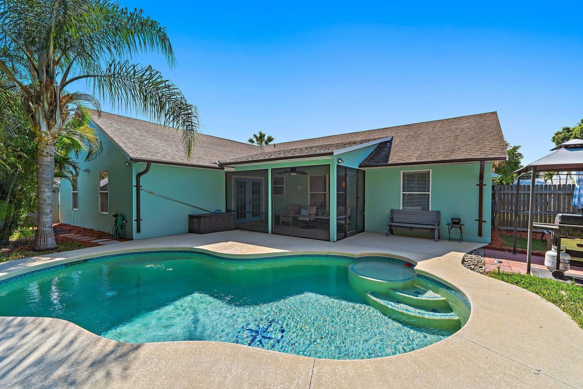 921 NE Zebrina Senda, Jensen Beach, FL 34957 Photo