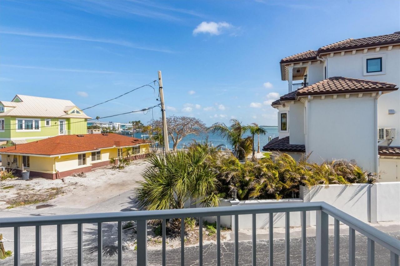 117 7th Street N, Unit 35, Bradenton Beach, FL 34217 Photo