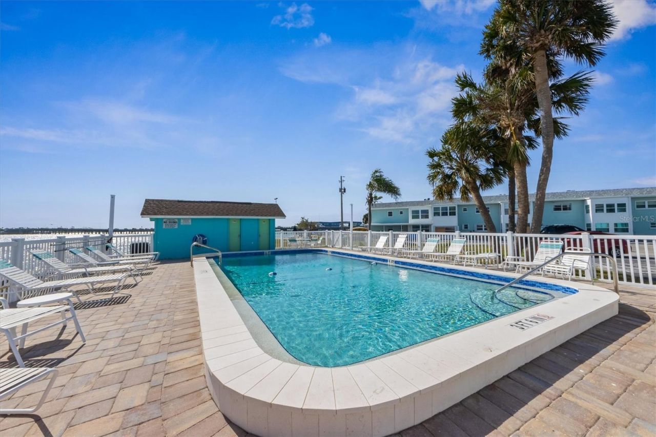 117 7th Street N, Unit 35, Bradenton Beach, FL 34217 Photo