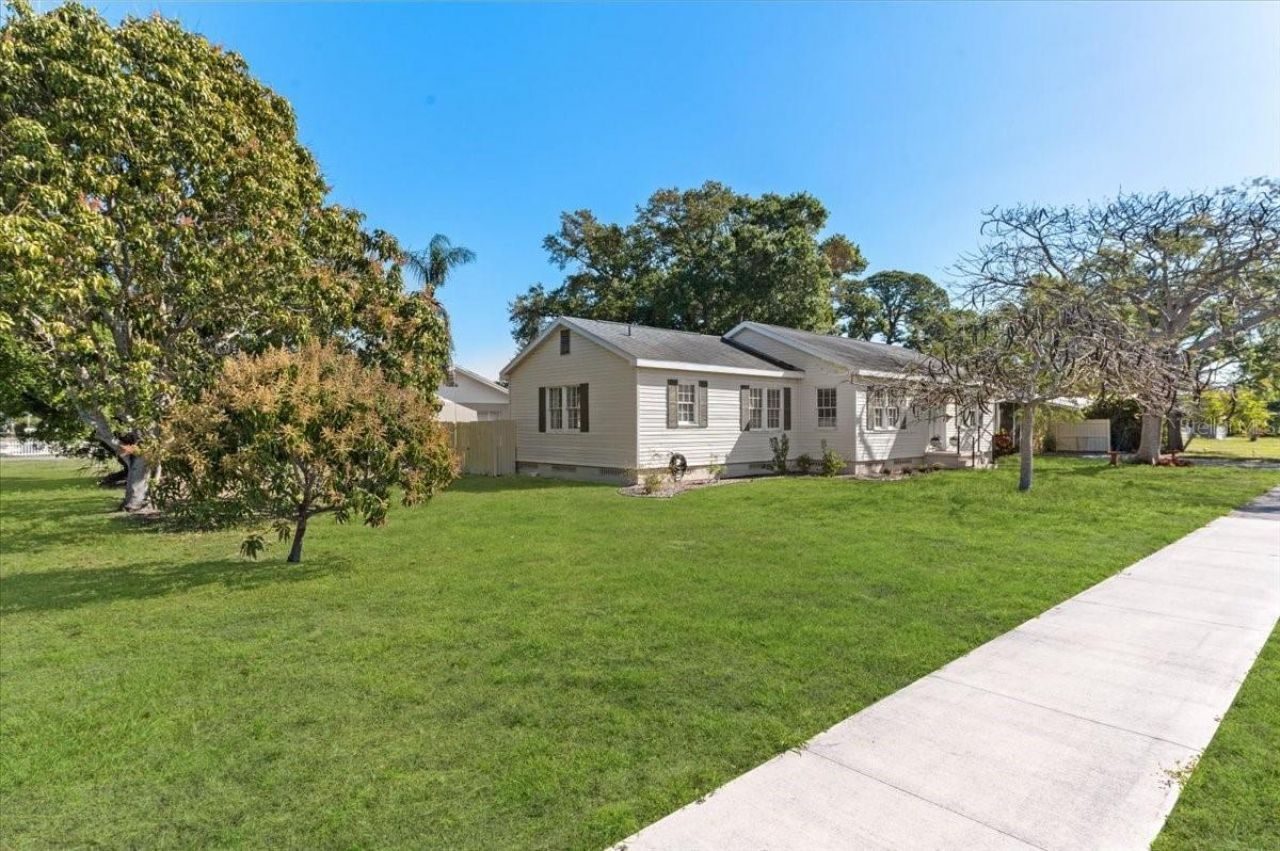 2514 15th Avenue W, Bradenton, FL 34205 Photo