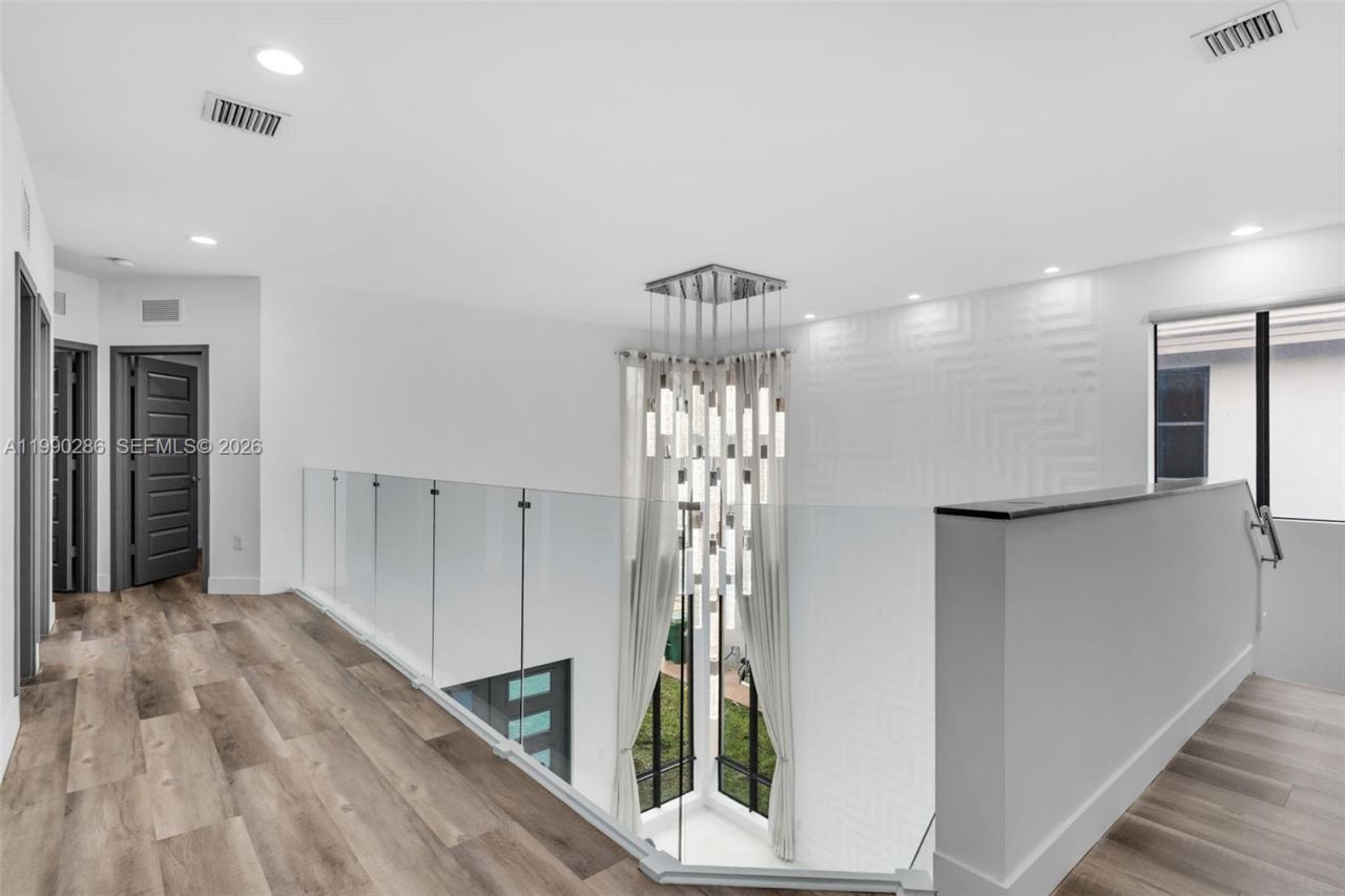 16058 SW 136th Way, Miami, FL 33196 Photo