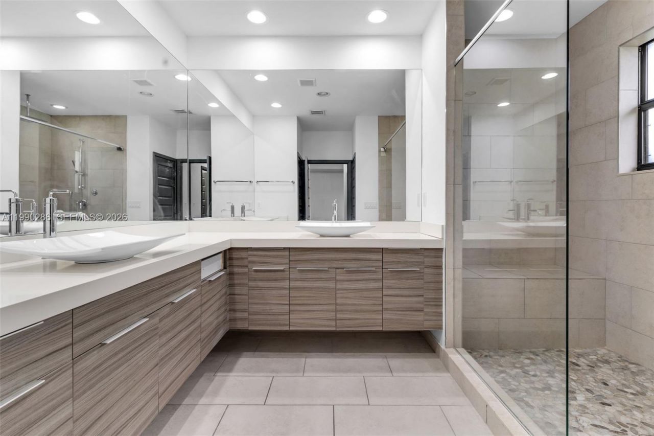 16058 SW 136th Way, Miami, FL 33196 Photo