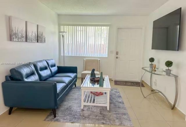 650 NE 15th St, Fort Lauderdale, FL 33304 Photo