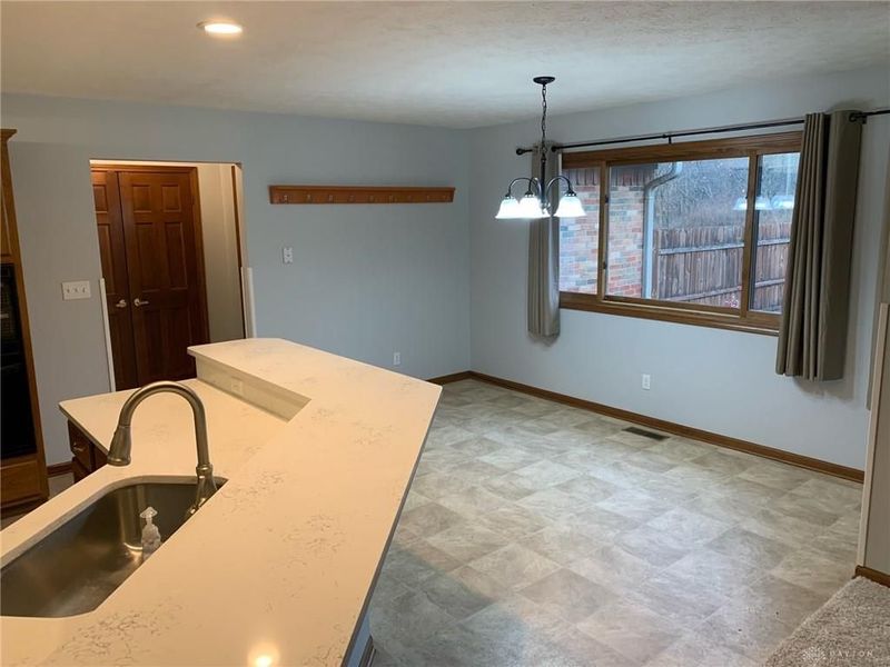 2549 Lantz Road, Beavercreek, OH 45434 Photo 8