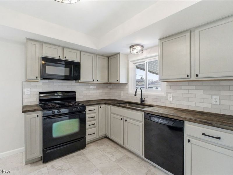 5314 Dartmouth Drive, Parma, OH 44129 Photo 18