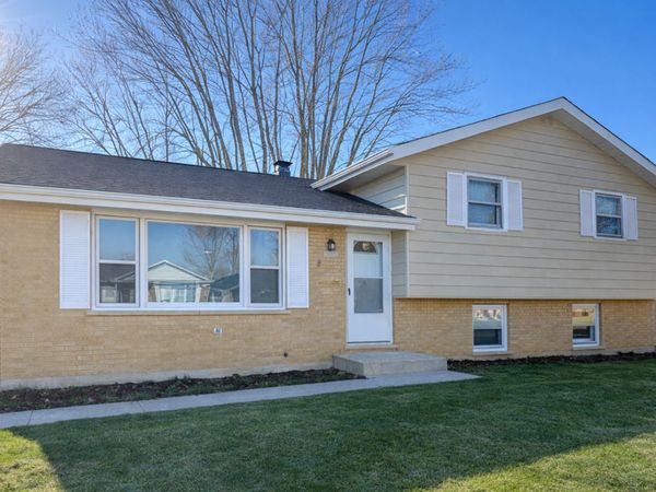 2432 YEOMAN Street , Waukegan, IL 60087