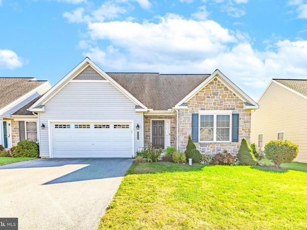 5256 STONEFIELD DRIVE , MOUNT JOY, PA 17552