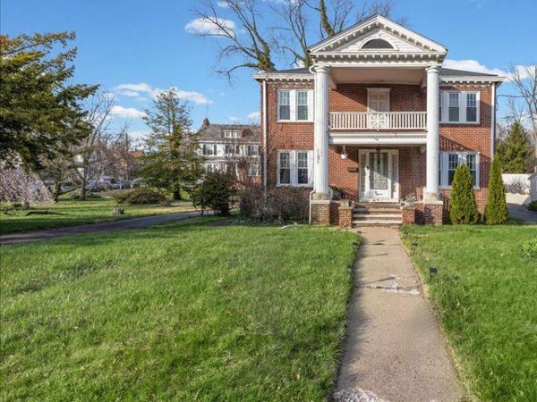 218 SANHICAN DRIVE, TRENTON, NJ 08618