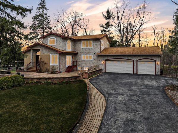 8408 N Lake DRIVE, Fox Point, WI 53217
