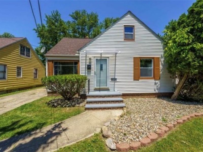 13815 Cranwood Park Boulevard, Garfield Heights, OH 44125 Photo 1