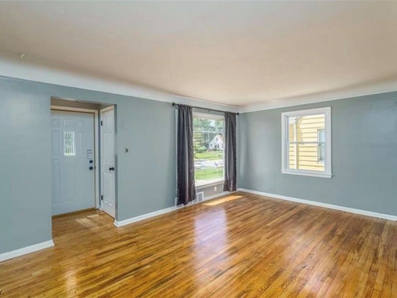 13815 Cranwood Park Boulevard, Garfield Heights, OH 44125 Photo 2