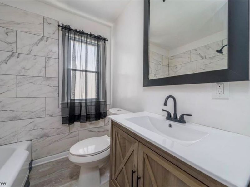 13815 Cranwood Park Boulevard, Garfield Heights, OH 44125 Photo 6