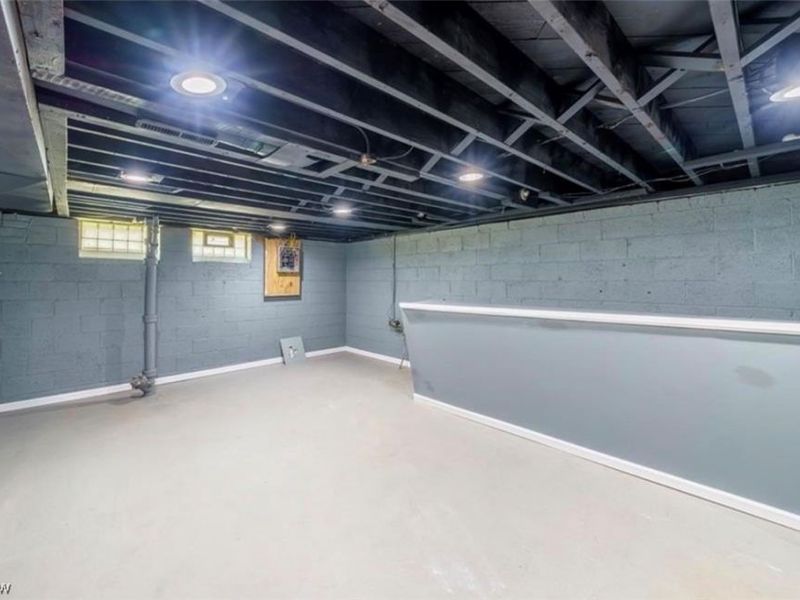 13815 Cranwood Park Boulevard, Garfield Heights, OH 44125 Photo 8