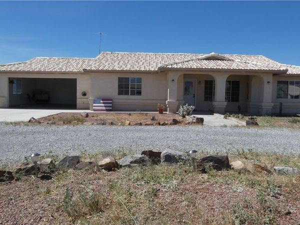 3550 Newberry Avenue , Pahrump, NV 89048