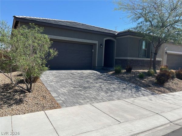 6016 Bugsy Street, North Las Vegas, NV 89081