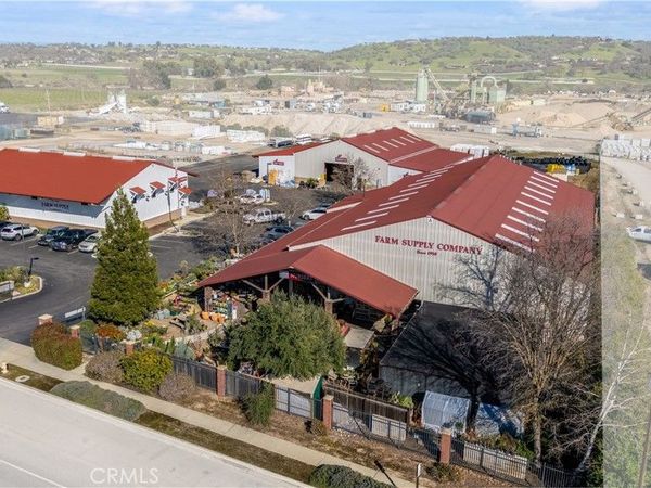 2450 Ramada Drive, Paso Robles, CA 93420