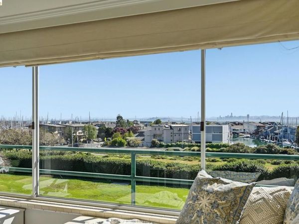 1300 Quarry Ct, Unit 209, Richmond, CA 94801