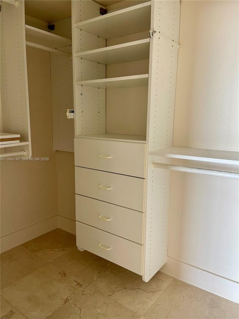 441 Valencia Ave, Unit 803, Coral Gables, FL 33134 Photo