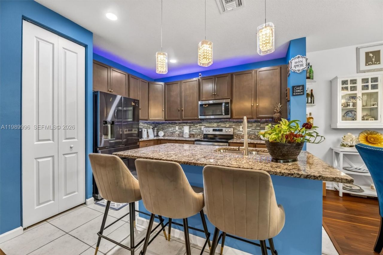 330 NW 33rd Ln, Pompano Beach, FL 33069 Photo