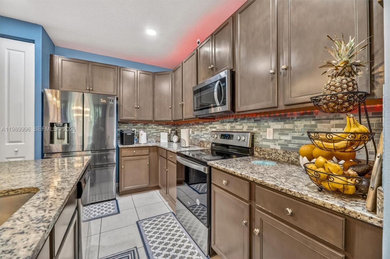 330 NW 33rd Ln, Pompano Beach, FL 33069 Photo