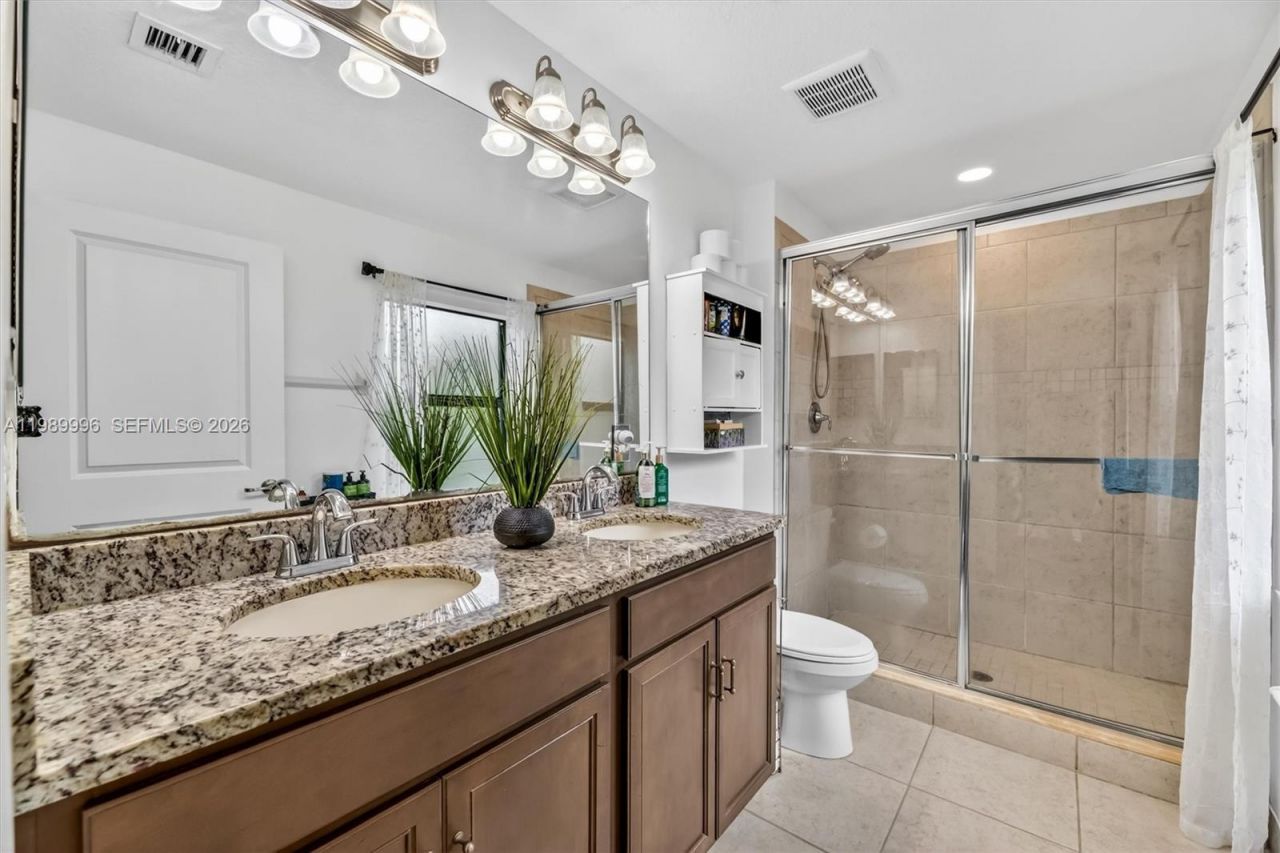 330 NW 33rd Ln, Pompano Beach, FL 33069 Photo