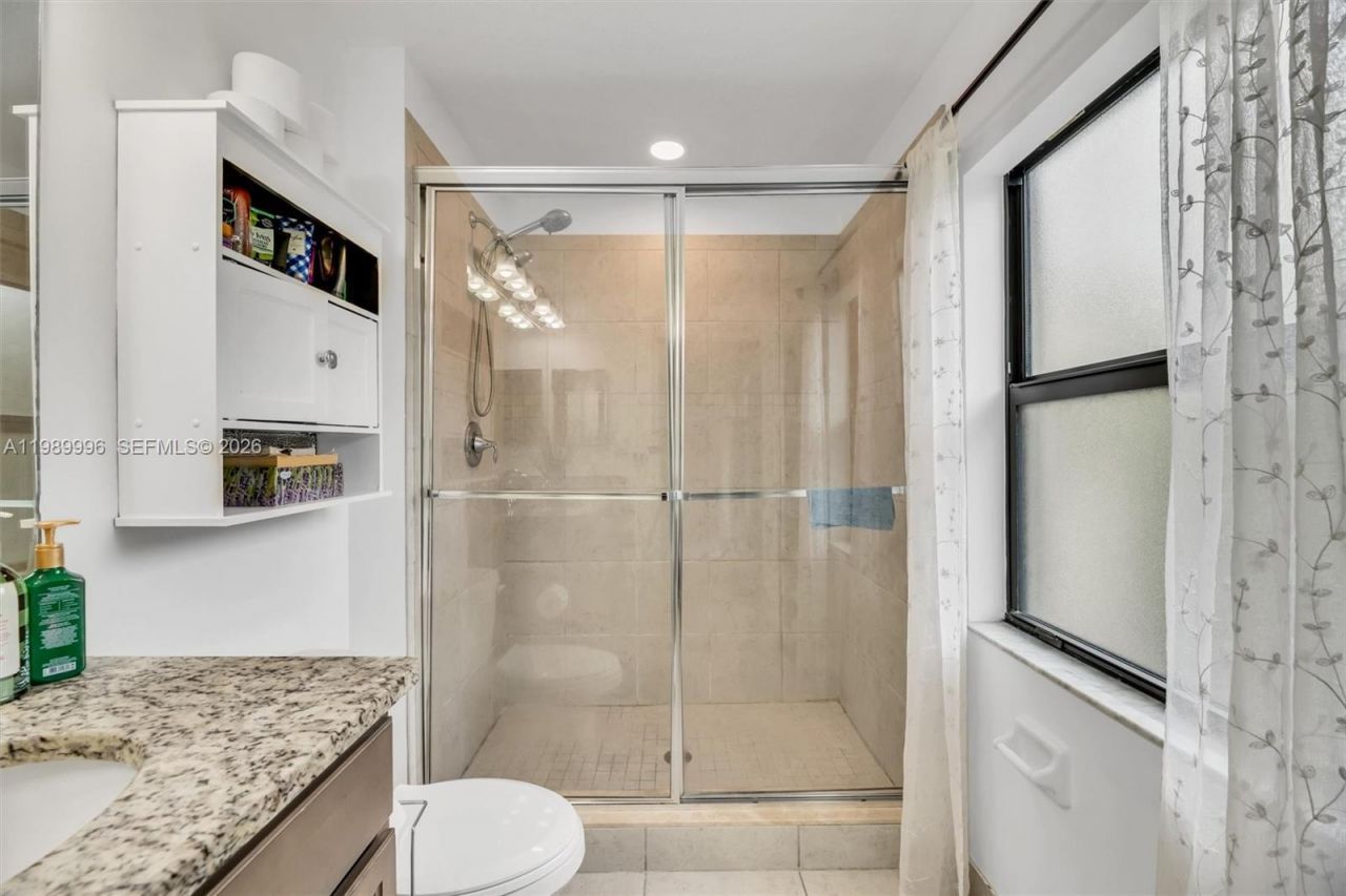 330 NW 33rd Ln, Pompano Beach, FL 33069 Photo