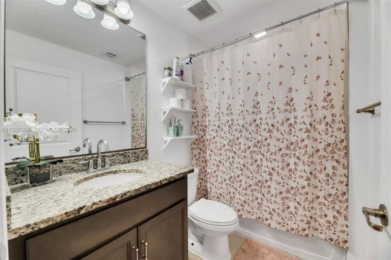 330 NW 33rd Ln, Pompano Beach, FL 33069 Photo