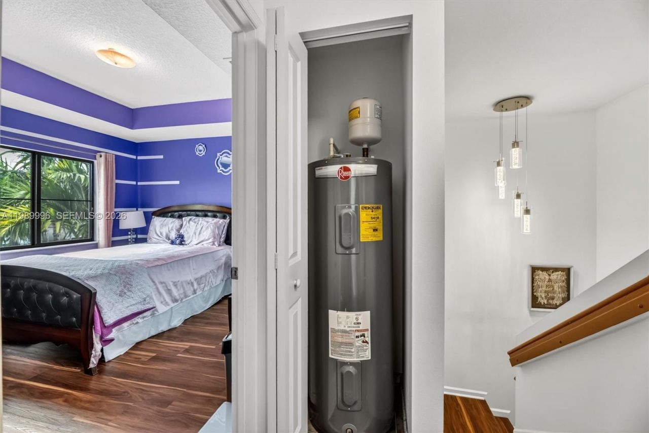 330 NW 33rd Ln, Pompano Beach, FL 33069 Photo