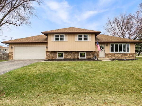 1N264 Darling Street , Carol Stream, IL 60188