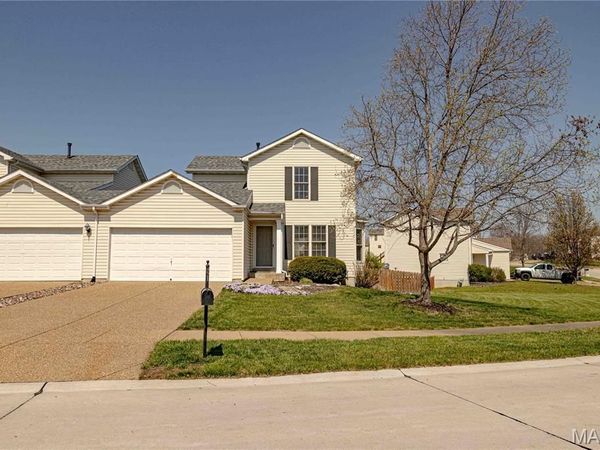 2007 Ella Drive, Unit 2161B, Wentzville, MO 63385