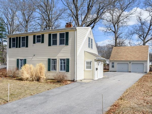 12 Vernon Rd, Natick, MA 01760