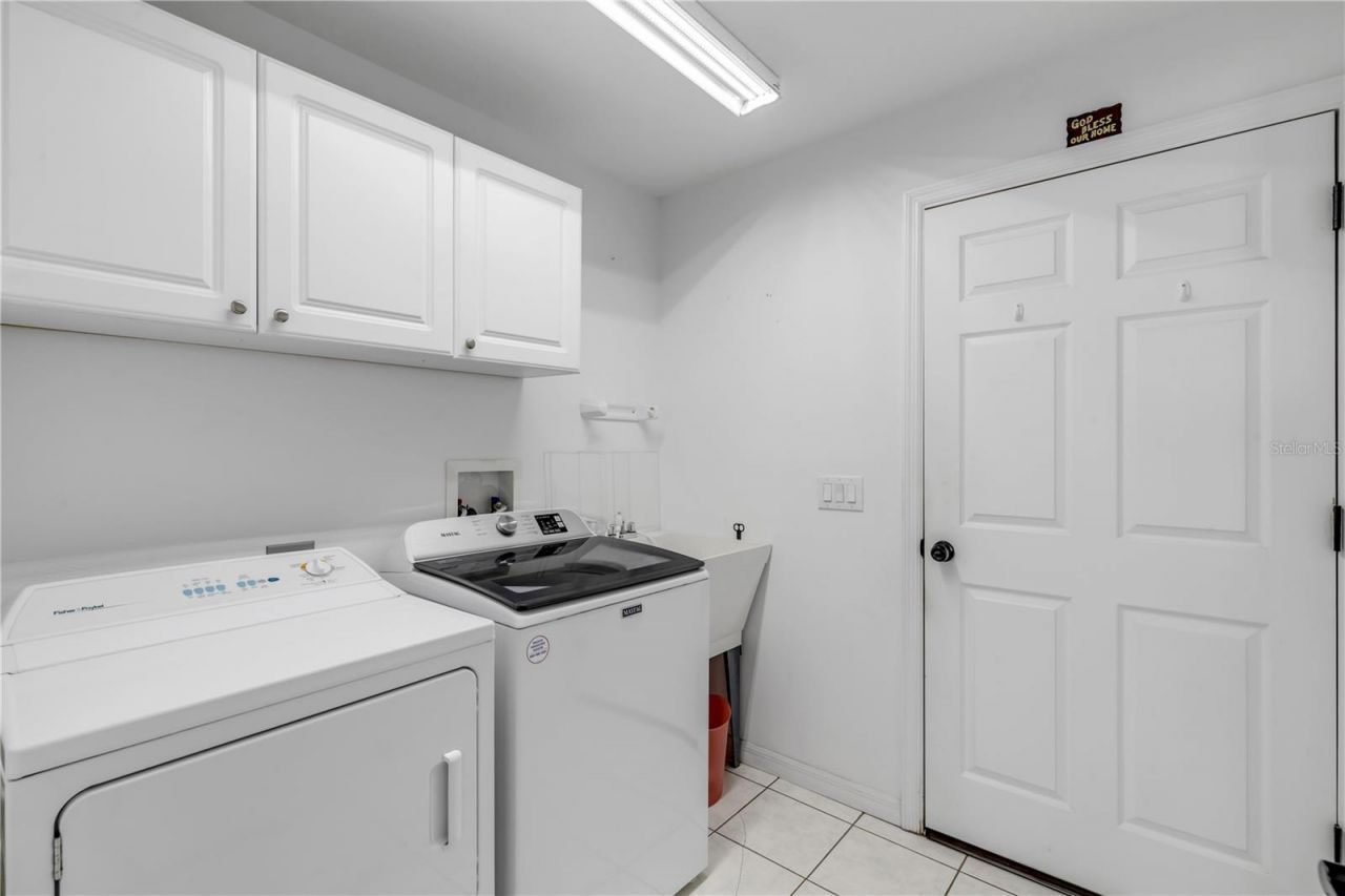 2530 Tamarind Drive, Edgewater, FL 32141 Photo