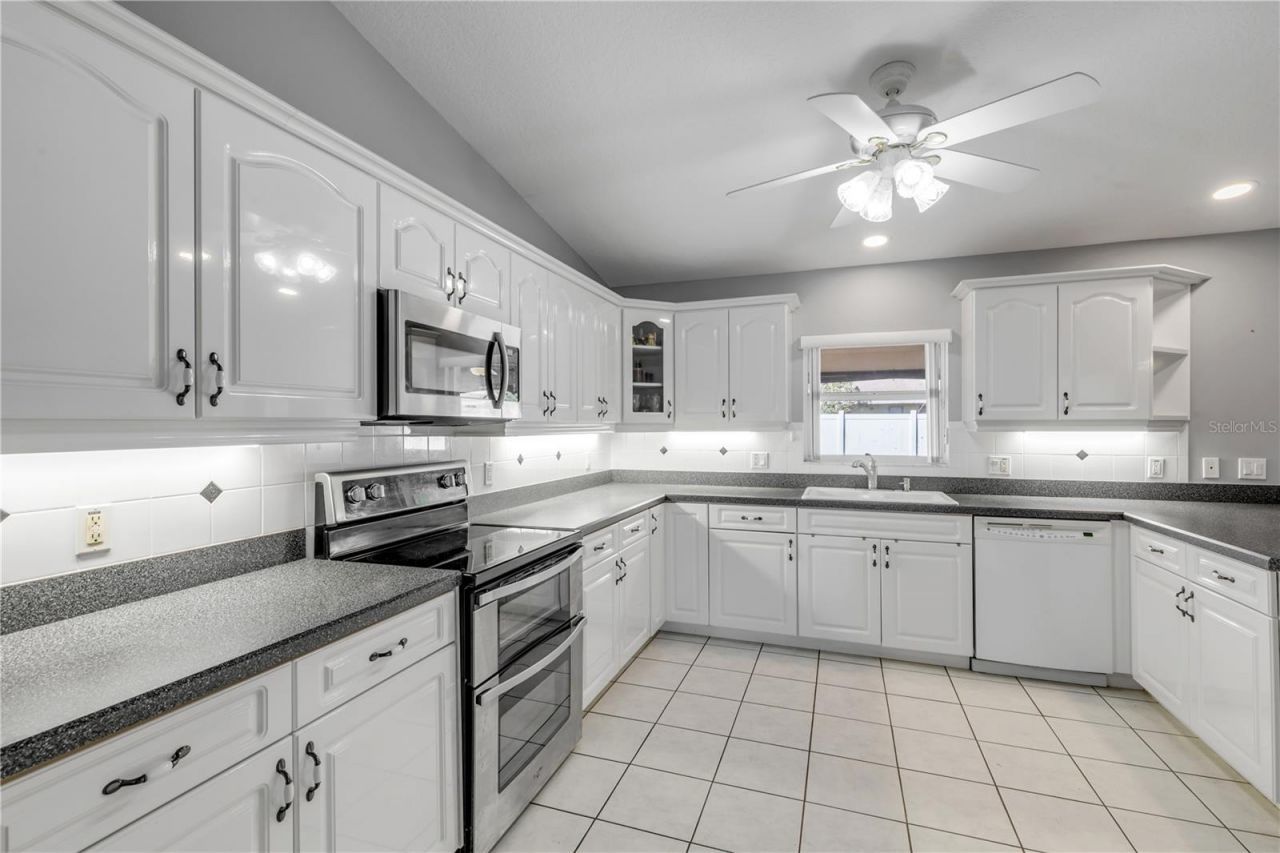 2530 Tamarind Drive, Edgewater, FL 32141 Photo