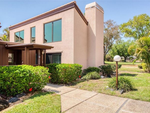 1307 PELICAN CREEK CROSSING , Unit 1307, ST PETERSBURG, FL 33707