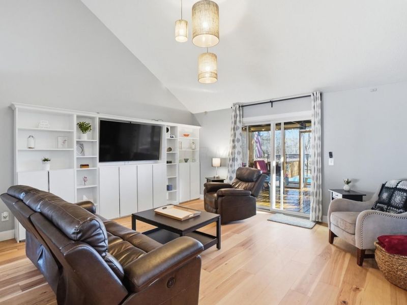 516 Sandmar Drive, Blacklick, OH 43004 Photo 5