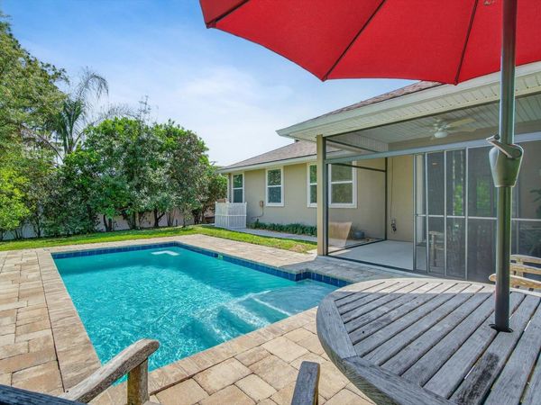 111 Midway Park Dr, St Augustine, FL 32084