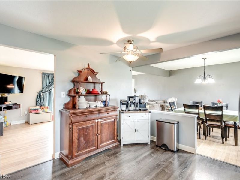 6826 Lynett Drive, Parma, OH 44129 Photo 10