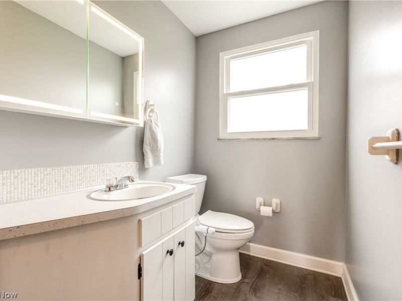 6826 Lynett Drive, Parma, OH 44129 Photo 6