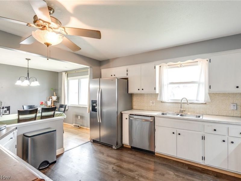 6826 Lynett Drive, Parma, OH 44129 Photo 7