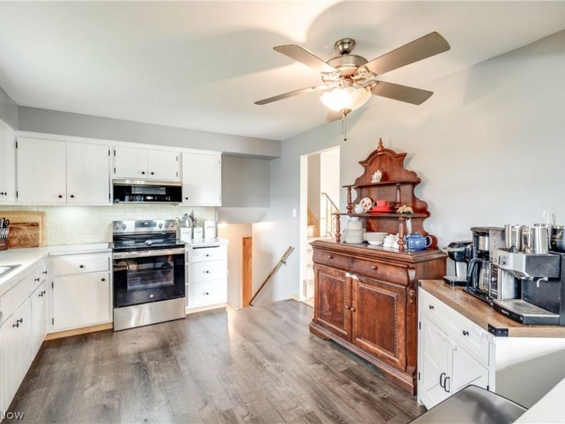 6826 Lynett Drive, Parma, OH 44129 Photo 8