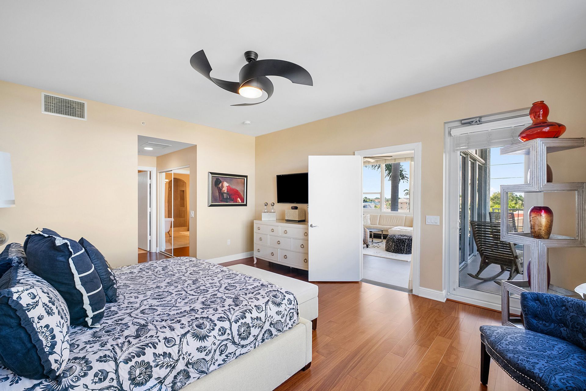 701 SE 21st Avenue, Unit 301, Deerfield Beach, FL 33441 Photo