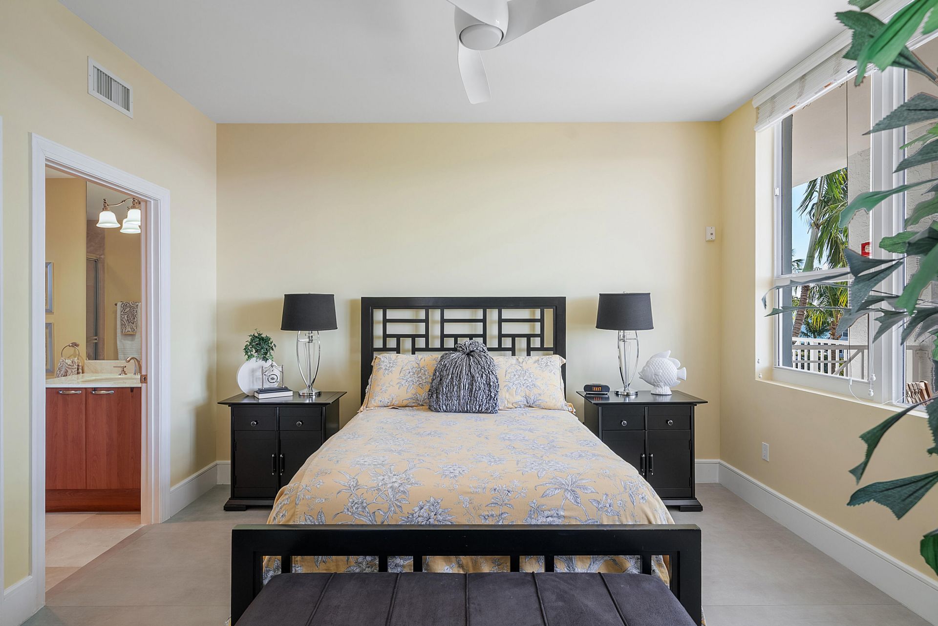 701 SE 21st Avenue, Unit 301, Deerfield Beach, FL 33441 Photo