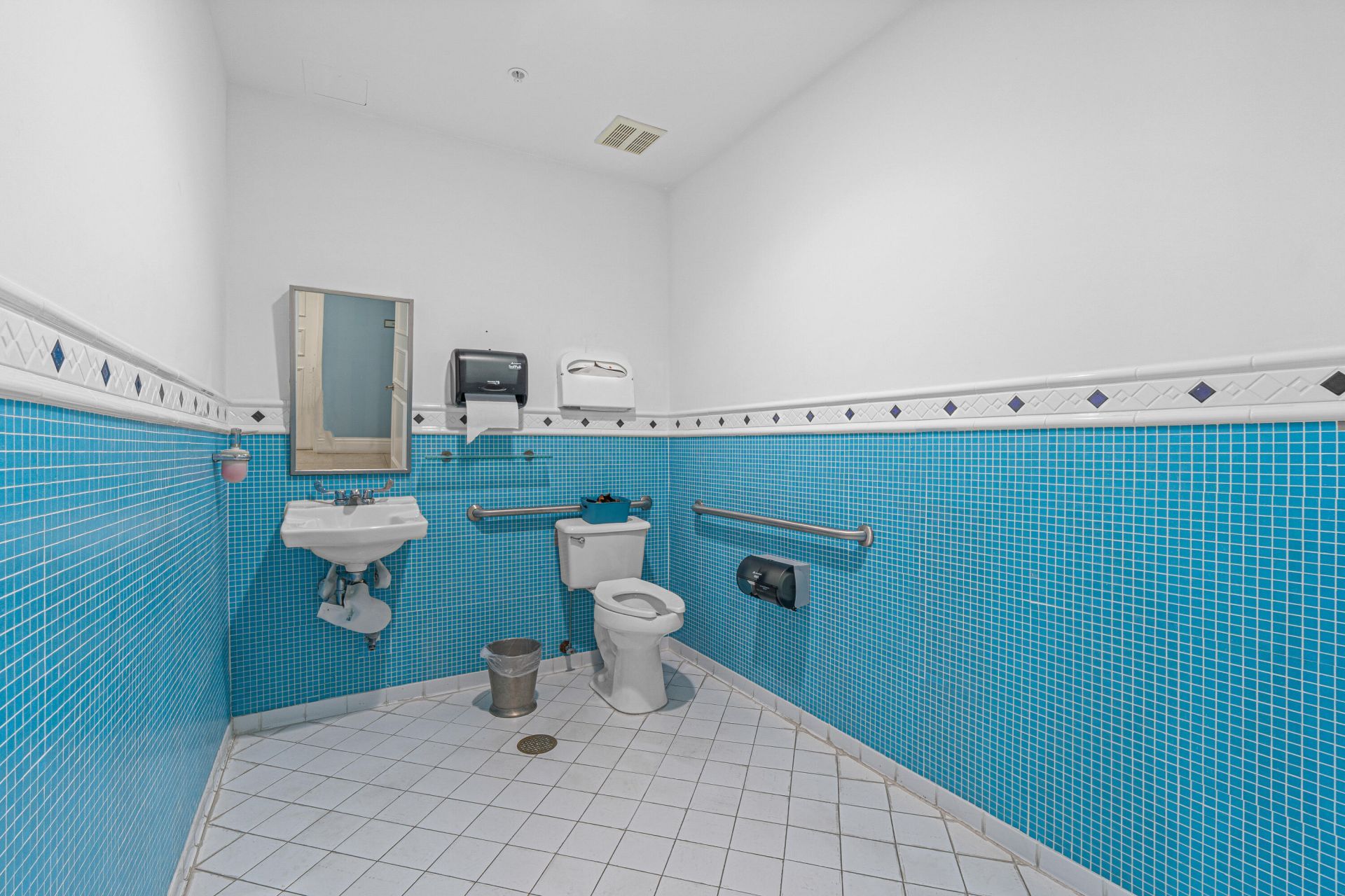 701 SE 21st Avenue, Unit 301, Deerfield Beach, FL 33441 Photo