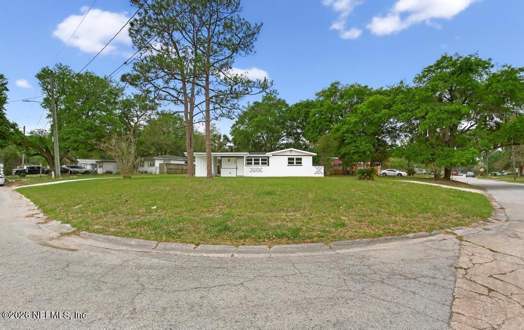 2934 Stonehurst Road W, Jacksonville, FL 32277 Main Photo