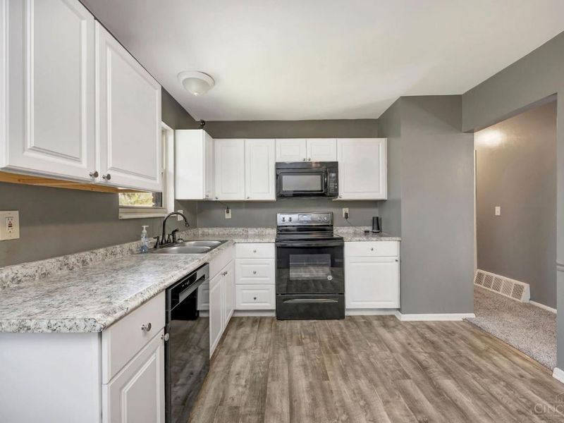 9125 Tag Drive, Springfield Twp., OH 45231 Photo 9